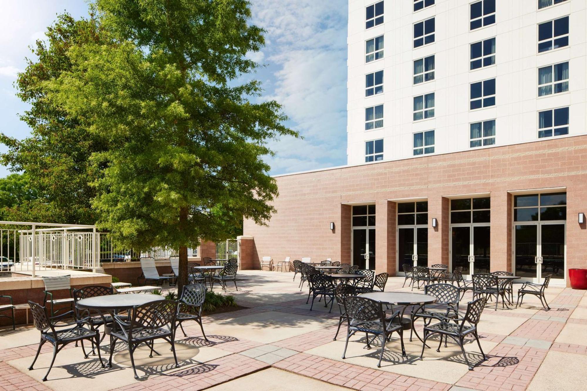 Hilton Charlotte Airport Hotel Εξωτερικό φωτογραφία